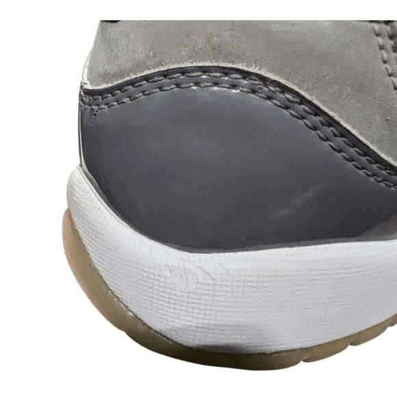 NIKE Air Jordan 11 Retro GS 'Cool Grey' Sneakers Size 4Y - Picture 10 of 10